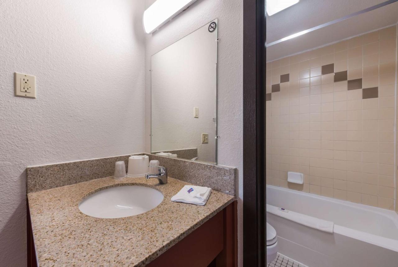 Motel 6-Saint Paul, Mn - I-94 Ngoại thất bức ảnh